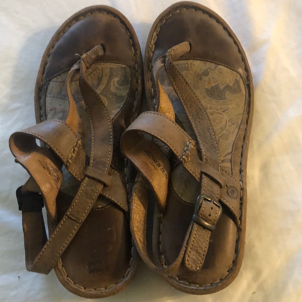 Brown leather Born sandals